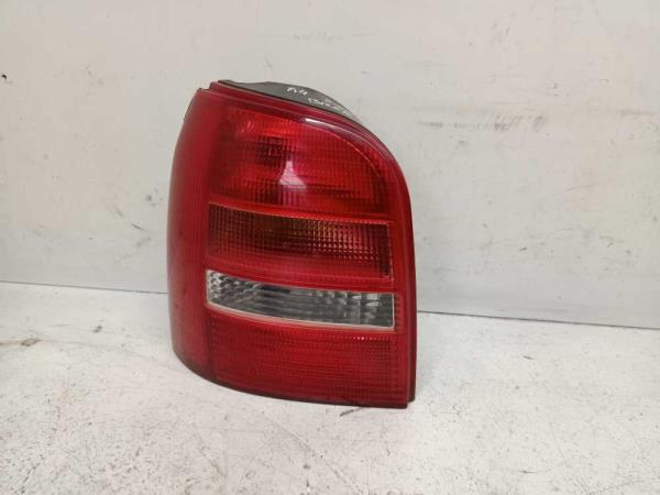 FEU ARRIERE GAUCHE AUDI AUDI A4 B5 1997-2000  - Vue 1